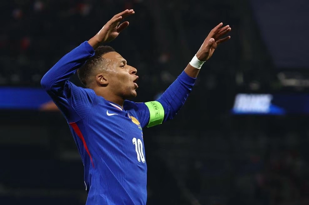 Mbappe inspires France to 3-0 Win over Azerbaijan despite ankle knock