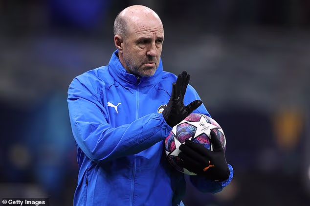 Former Real Madrid goalkeeper and Liverpool coach José Ochotorena dies at 64