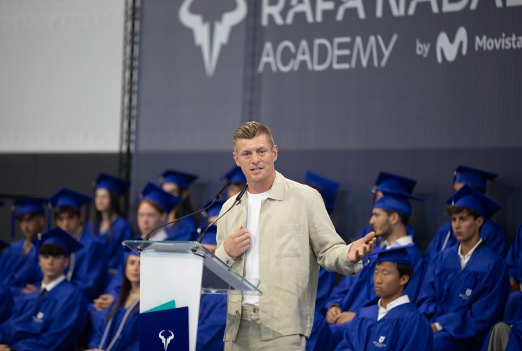 Toni Kroos doubts Barcelona’s Champions League chances under Flick