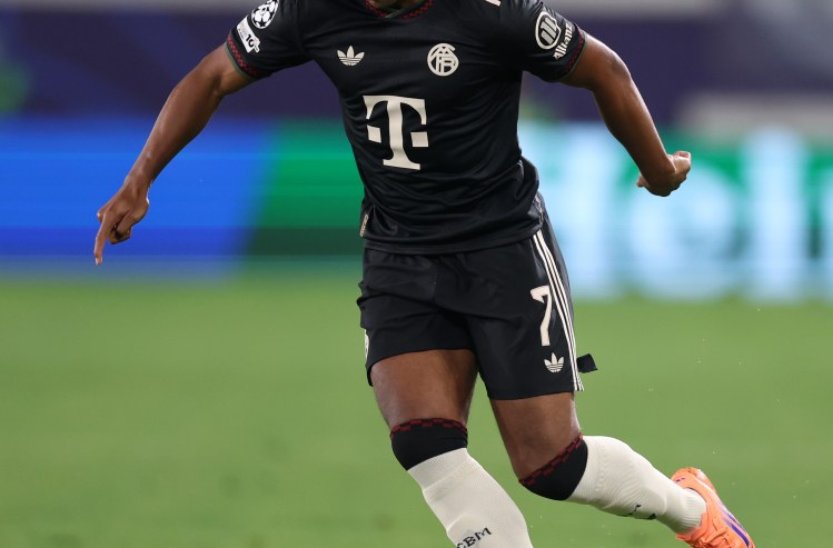 Bayern consider Gnabry extension with pay cut Bayern consider Gnabry extension with pay cut