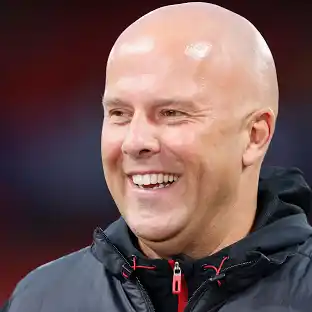 Slot admits risk in playing Konate after defender’s injury at Chelsea Slot admits risk in playing Konate after defender’s injury at Chelsea