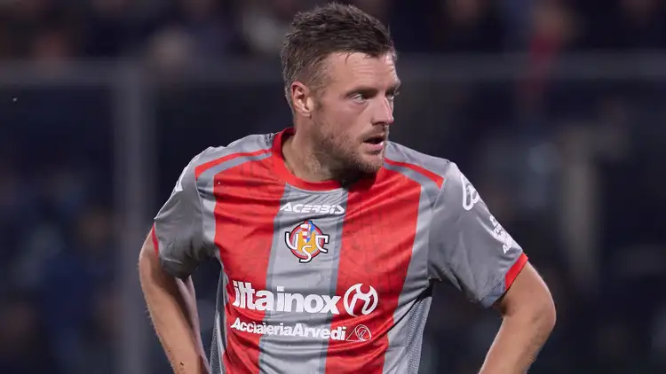 £80k and valuables stolen as Jamie and Rebekah Vardy home hit by thieves