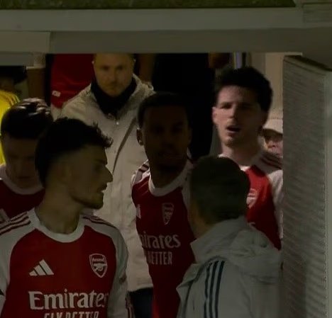 Gabriel plays peacemaker as heated exchange erupts between Rice and Arsenal coach