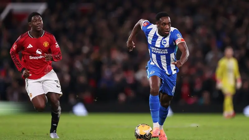 Man Utd crash out of FA Cup as Welbeck fires Brighton to 2-1 win