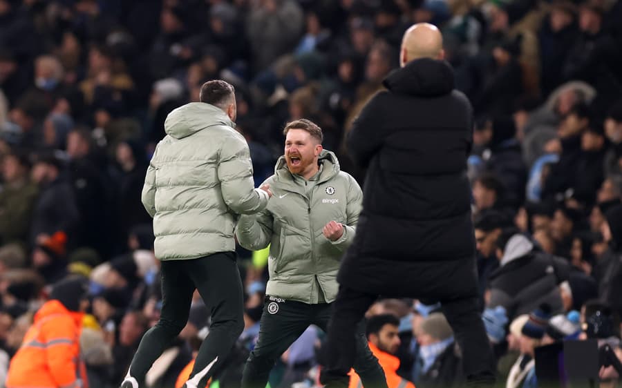 Managerless Chelsea dent City’s title hopes with late equalizer