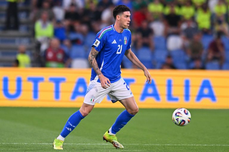 Angry fans want Bastoni dropped from Italy national team following embarrassing Derby d’Italia dive