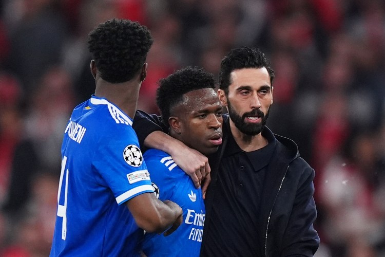 Former PL referee faces backlash over Vinícius Júnior racism remarks