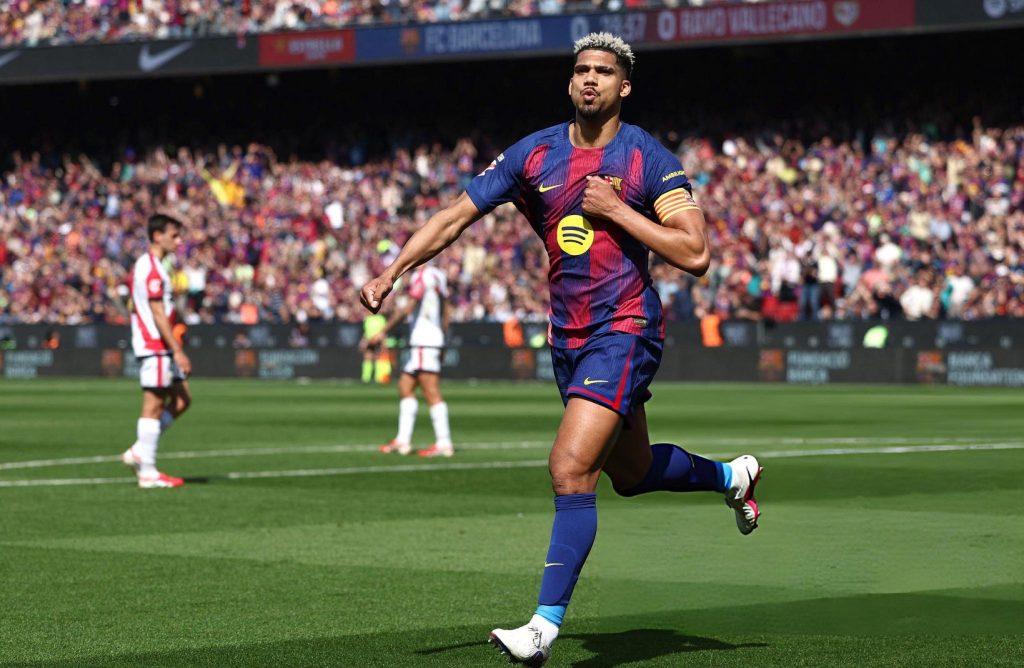 Player Ratings: Attackers get 4/10s as defensive solidity saw Barcelona past Rayo