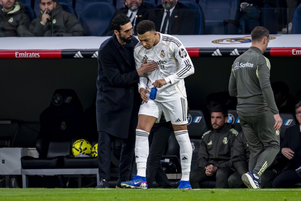 Arbeloa explains reason to bench Kylian Mbappé for the derby