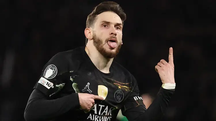 Arsenal plotting blockbuster summer move for Khvicha Kvaratskhelia