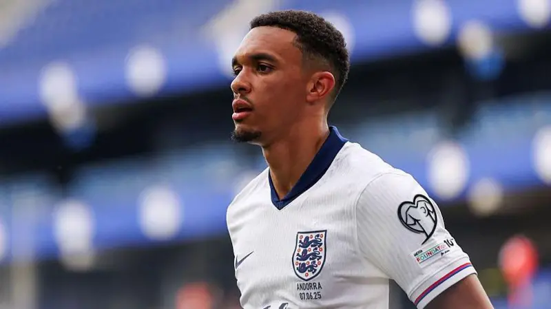 Rooney: Alexander-Arnold snub is mind-boggling
