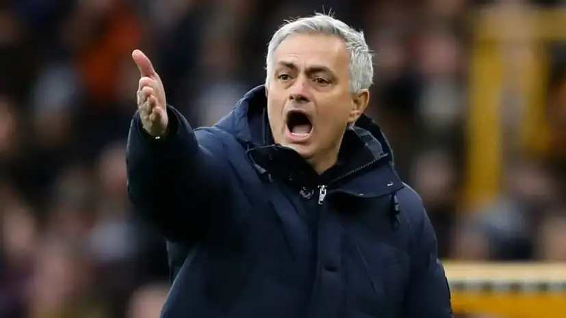Real Madrid in final talks with Mourinho