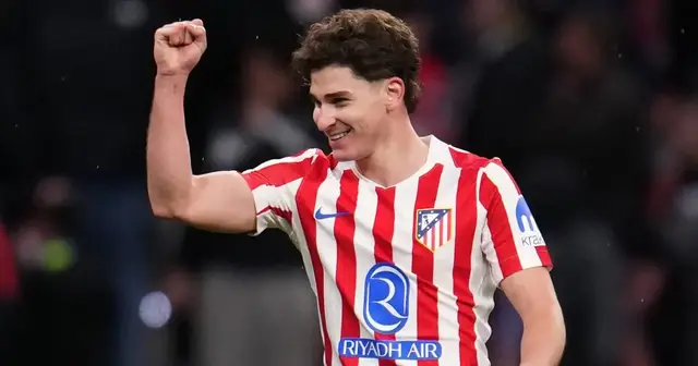 Julian Alvarez tops list of three Argentine players Barcelona want to sign