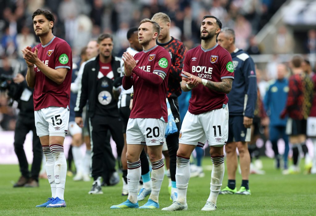West Ham beat Leeds 3-0 but suffer relegation after Spurs win