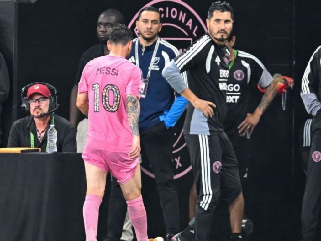 Messi injury scare rocks Argentina ahead of World Cup Messi injury scare rocks Argentina ahead of World Cup