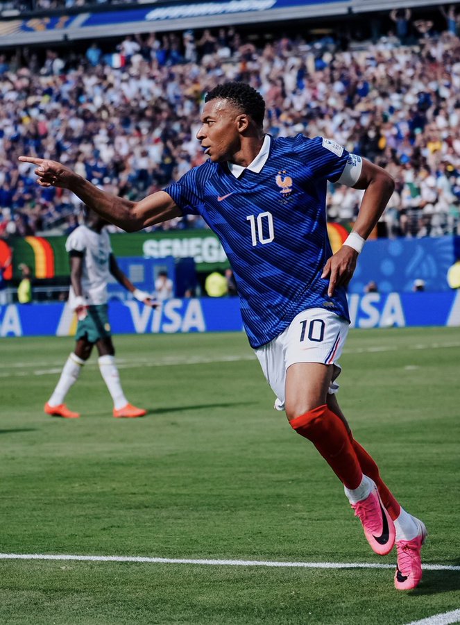 Mbappé surpasses Messi and Pelé in World Cup scoring chart Mbappé surpasses Messi and Pelé in World Cup scoring chart