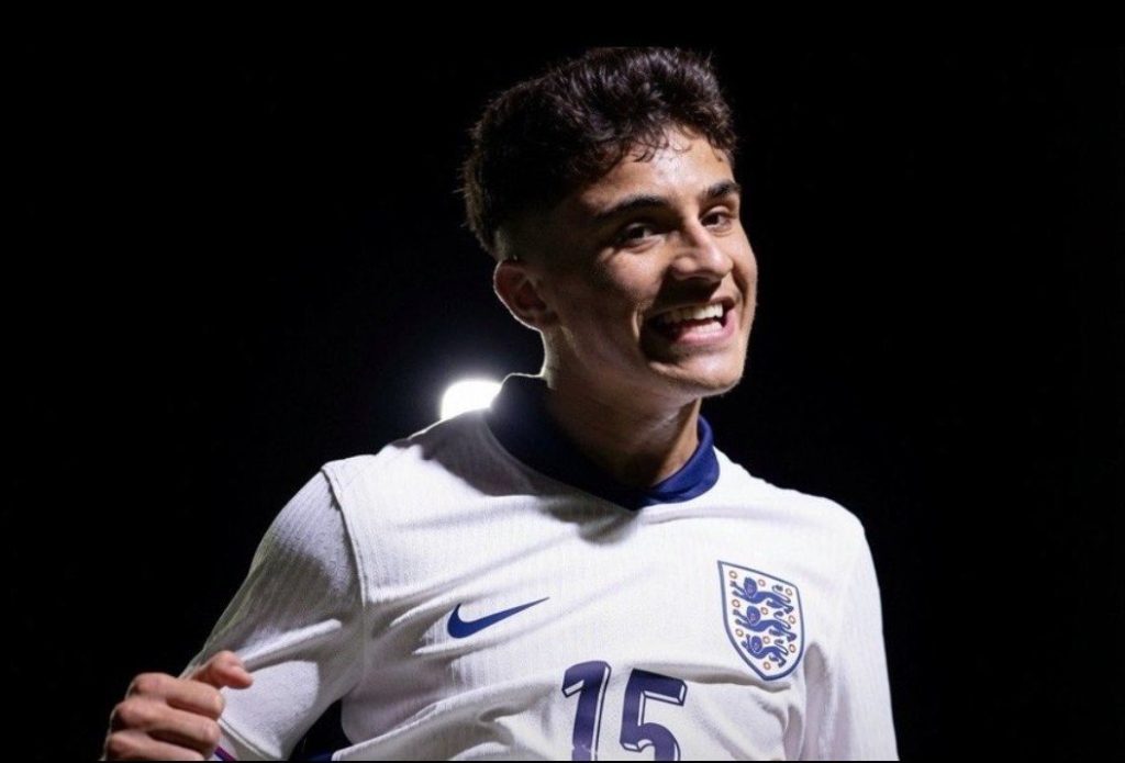 Arsenal signs center back Elijah Upson from Spurs Arsenal signs center back Elijah Upson from Spurs