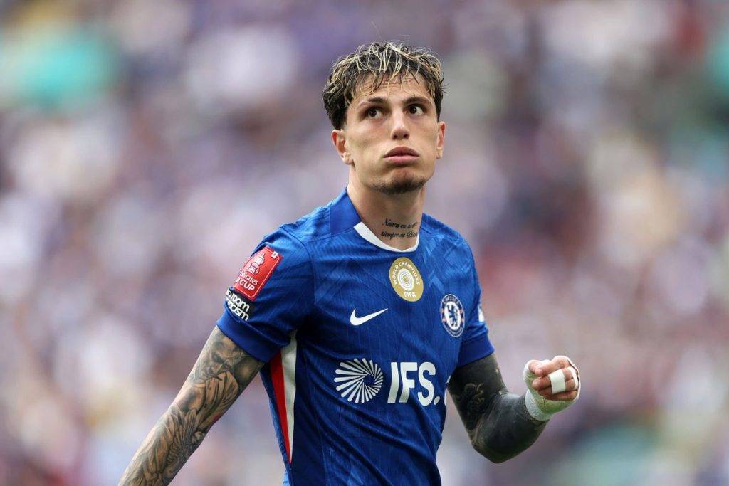 Aston Villa in advanced talks to sign Garnacho for Chelsea Aston Villa in advanced talks to sign Garnacho for Chelsea