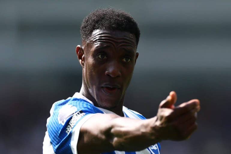 Chelsea open talks over shock Danny Welbeck move