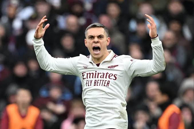 Leandro Trossard set for Besiktas move as Arsenal accept €20m package Leandro Trossard set for Besiktas move as Arsenal accept €20m package